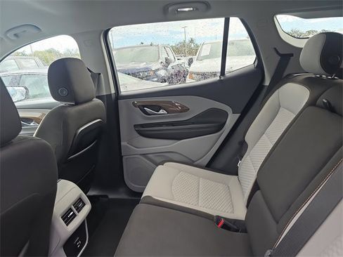 Used 2018 GMC Terrain SLE image 11