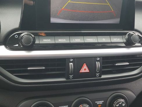 Used 2023 Kia Forte LXS w/ LXS Technology Package image 25