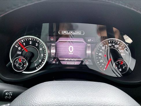 Used 2020 RAM 1500 Big Horn AWD/4WD image 19
