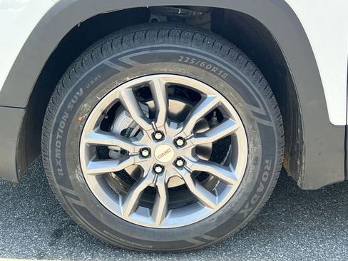 Used 2024 GMC Terrain SLT AWD/4WD image 42