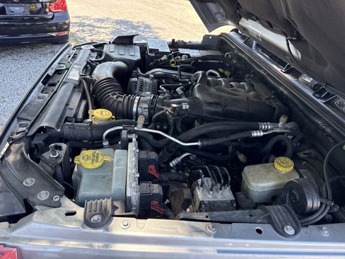 Used 2016 Jeep Wrangler Unlimited Sahara w/ Max Tow Package image 30