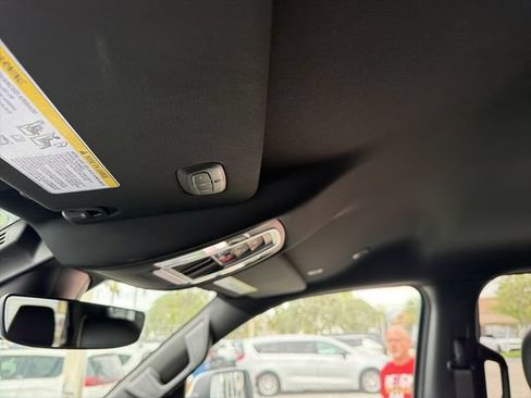 Used 2021 RAM 1500 Limited AWD/4WD image 12