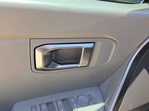 New 2027 Kia Seltos S FWD image 18