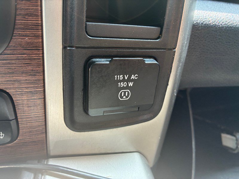 Used 2016 RAM 1500 Laramie w/ Convenience Group RWD image 20