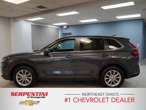 Used 2025 Honda CR-V EX image 2