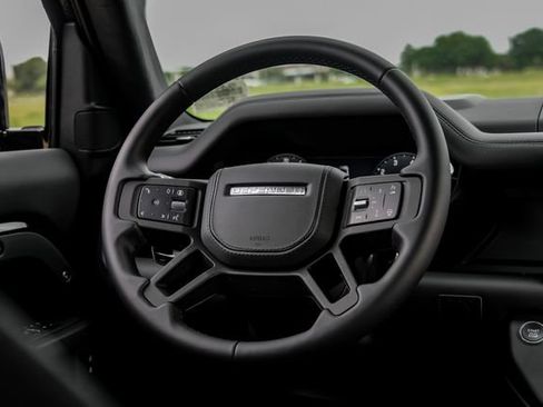 New 2025 Land Rover Defender 130 V8 AWD/4WD image 20