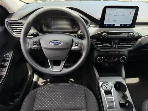 Used 2025 Ford Escape Active FWD image 12