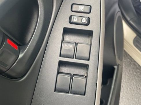 Used 2008 Toyota RAV4 4WD image 10