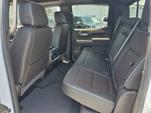 New 2026 GMC Sierra 1500 Denali w/ Denali Reserve Package AWD/4WD image 13
