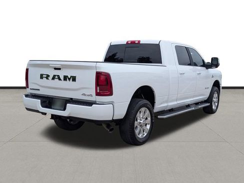 Used 2025 RAM 3500 Laramie AWD/4WD image 5