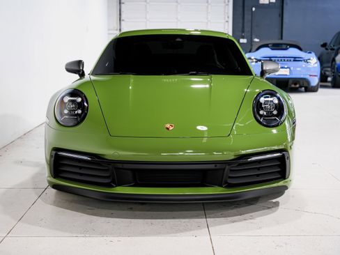 Used 2024 Porsche 911 Carrera T image 5