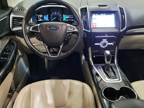 Used 2017 Ford Edge Titanium w/ Equipment Group 302A AWD/4WD image 22