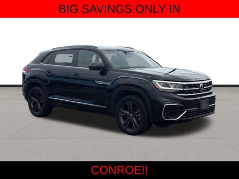 Used 2020 Volkswagen Atlas Cross Sport SE w/ Panoramic Sunroof Package FWD image 3