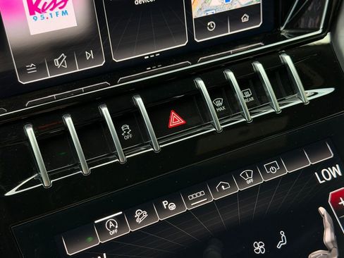 Used 2023 Lamborghini Urus S image 26