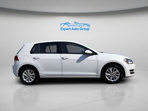 Used 2017 Volkswagen Golf S image 3