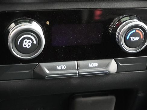 Used 2025 Buick Enclave Sport Touring w/ Power Package image 43