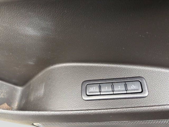 Used 2017 GMC Yukon Denali AWD/4WD image 14