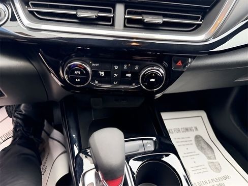 Used 2025 Chevrolet Trax RS w/ Driver Confidence Package image 19