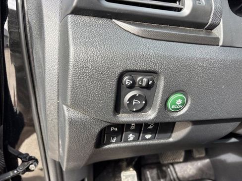 Used 2025 Honda Ridgeline TrailSport image 26