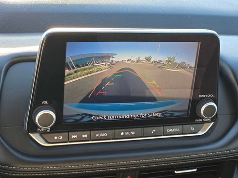 Used 2026 Nissan Rogue SV FWD image 25