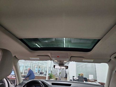 Used 2018 Volkswagen Atlas SEL image 37