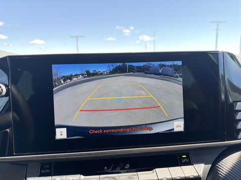 Used 2025 Toyota Camry SE w/ Multimedia Upgrade Package image 25