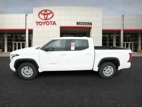 New 2026 Toyota Tundra SR5 image 9