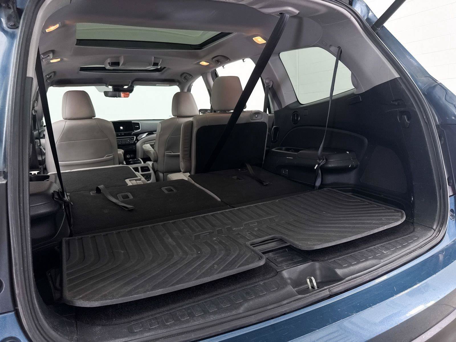 Used 2021 Honda Pilot Elite image 31