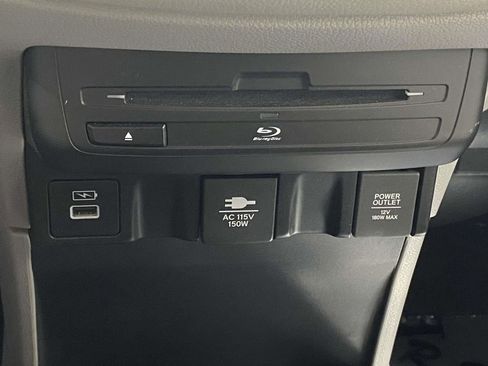 Used 2023 Honda Odyssey Touring image 31