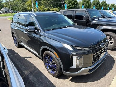 Used 2023 Hyundai Palisade Limited w/ Cargo Package AWD/4WD image 15
