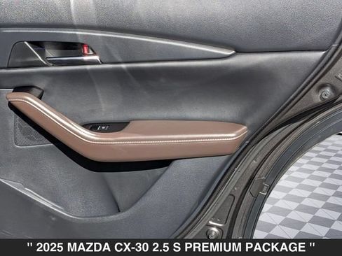 Used 2025 MAZDA CX-30 AWD 2.5 S w/ Premium Package image 30