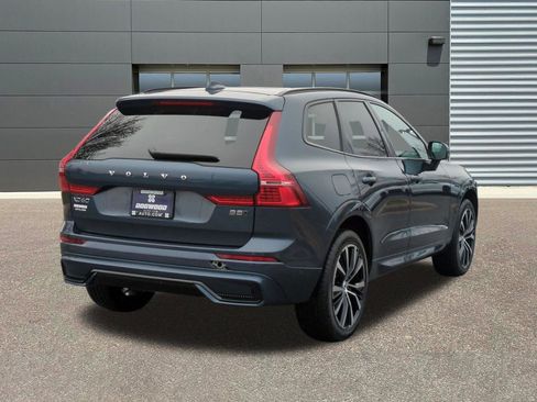 Used 2025 Volvo XC60 B5 Plus image 7