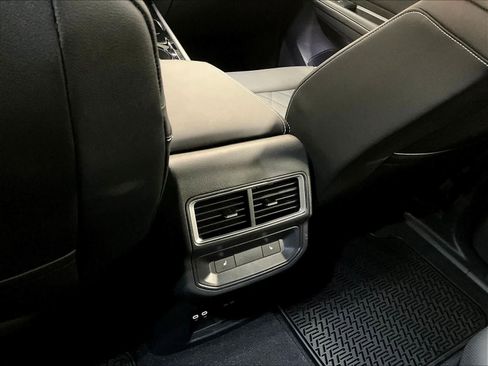 New 2026 Volkswagen Atlas Cross Sport SEL Premium R-Line image 16