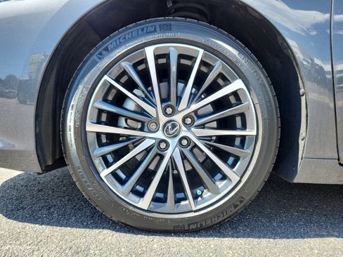 Used 2024 Lexus ES 350 w/ Premium Package FWD image 24