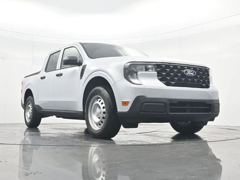 New 2025 Ford Maverick XL w/ Equipment Group 101A image 35