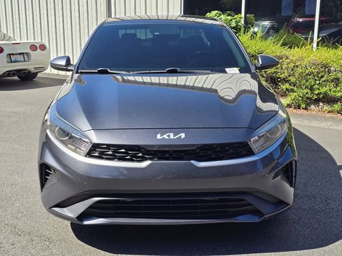 Used 2022 Kia Forte LXS FWD image 2