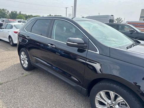 Used 2024 Ford Edge Titanium AWD/4WD image 26