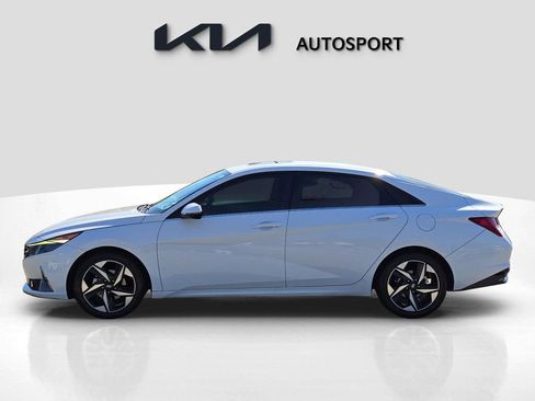 Used 2021 Hyundai Elantra SEL w/ Convenience + Premium Package image 13