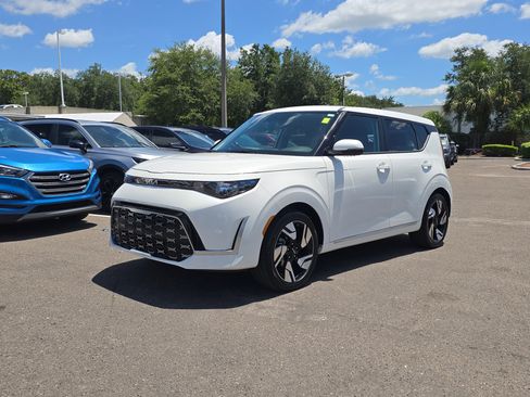 Certified 2025 Kia Soul GT-Line FWD image 4