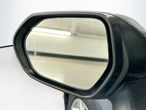 Used 2025 Toyota Corolla LE image 16