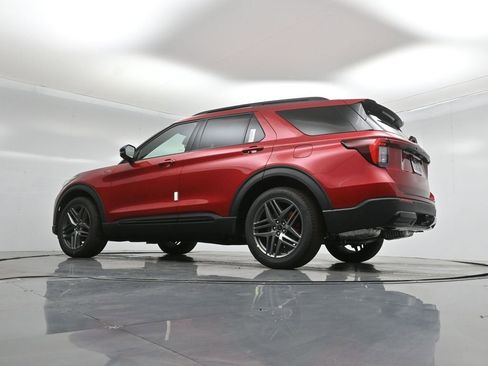 New 2026 Ford Explorer ST-Line w/ ST-Line Street Pack image 50