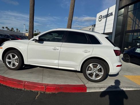 Used 2020 Audi Q5 2.0T Premium w/ Convenience Package AWD/4WD image 8