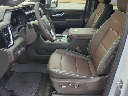 New 2026 GMC Sierra 2500 Denali w/ Denali Reserve Package image 14