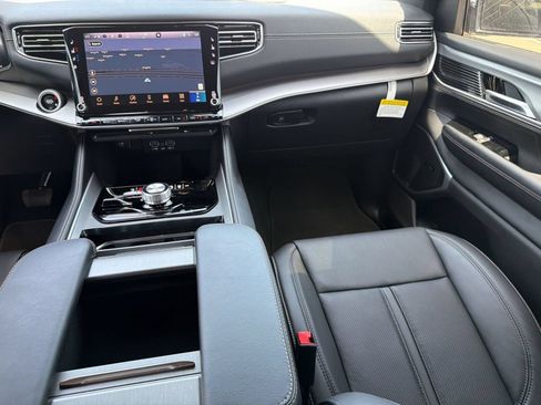 New 2026 Jeep Grand Wagoneer Limited AWD/4WD image 29