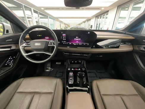 Used 2025 Audi Q6 e-tron Premium Plus w/ Premium Plus AWD/4WD image 6
