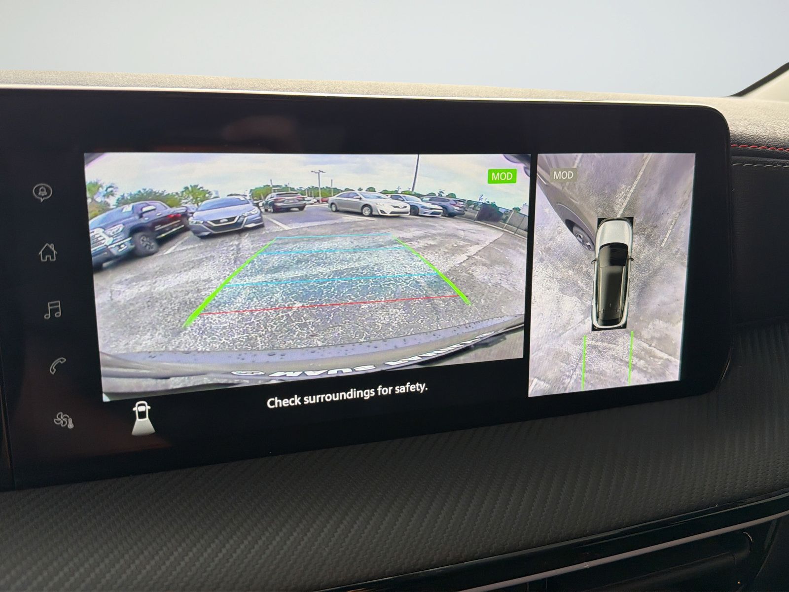 Certified 2025 Nissan Kicks SR FWD image 24