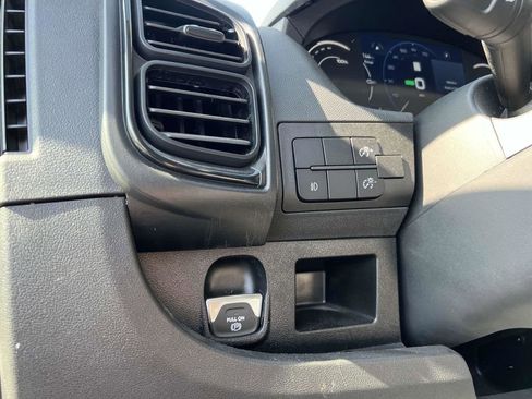 New 2024 RAM ProMaster 3500 w/ Delivery Van Package image 18