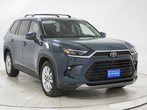 Used 2024 Toyota Grand Highlander Platinum image 16