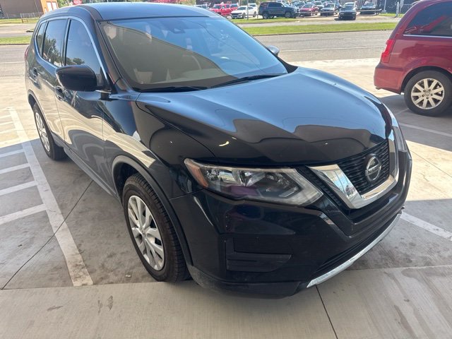 Used 2019 Nissan Rogue S FWD image 1