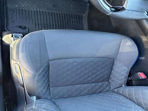 Certified 2022 Toyota C-HR XLE image 9